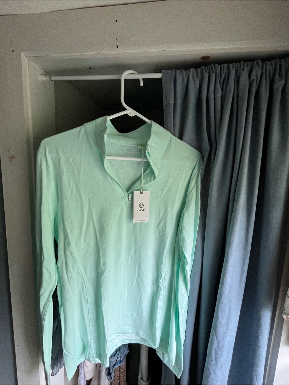 Tasc Performance Women's Mint Long-Sleeve Quarter Zip